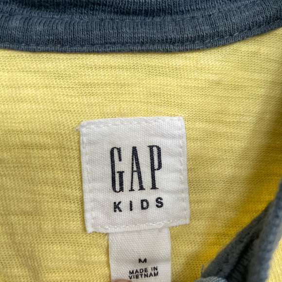 Gap t-shirt - Picture 2 of 2